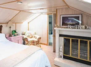 vacation rental in L'Anse Michigan with gas fireplace